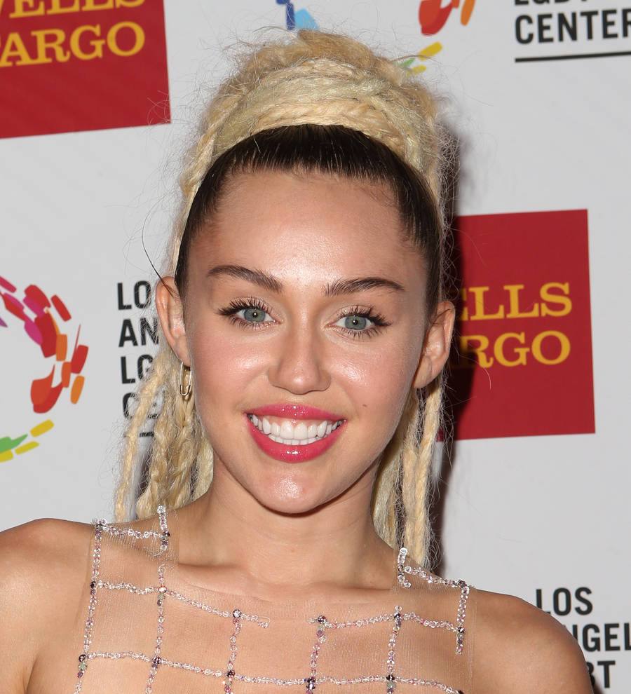 Miley Cyrus and Scarlett Johansson named Variety's Power of Women honorees