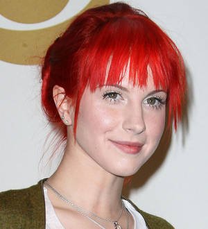 Paramore cancel gig as Hayley Williams battles virus