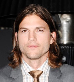 Asthon Kutcher country awards appearance once more