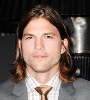 Asthon Kutcher country awards appearance once more