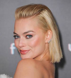 Margot Robbie shunned luxury living for London house move with pals
