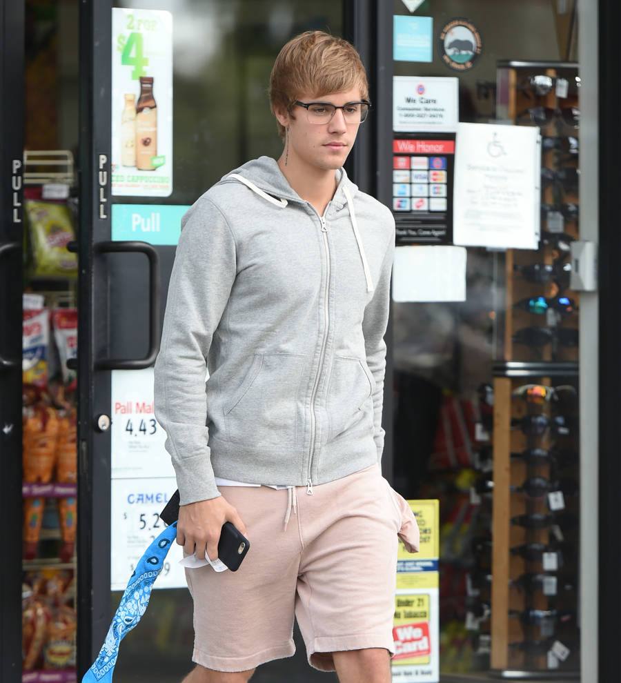 Justin Bieber Delights Elderly Fan With Dance Date
