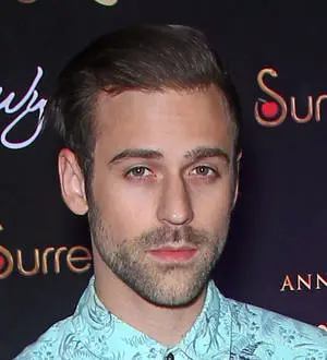 Ryan Lewis honors mom on World AIDS Day