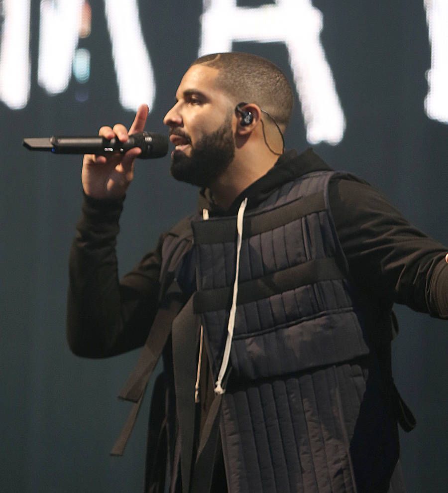 Drake doubles up on U.K. charts for a second week