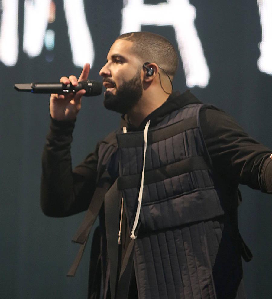 Drake doubles up on U.K. charts for a second week