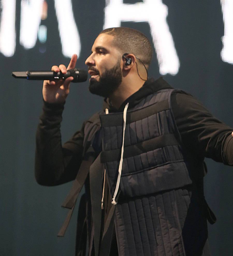Drake doubles up on U.K. charts for a second week