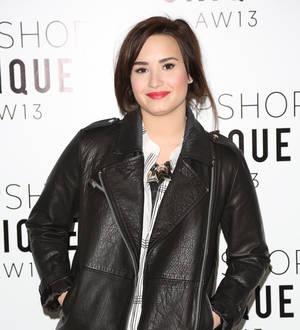 Demi Lovato made chairperson for 2013 Mental Health Awareness Day