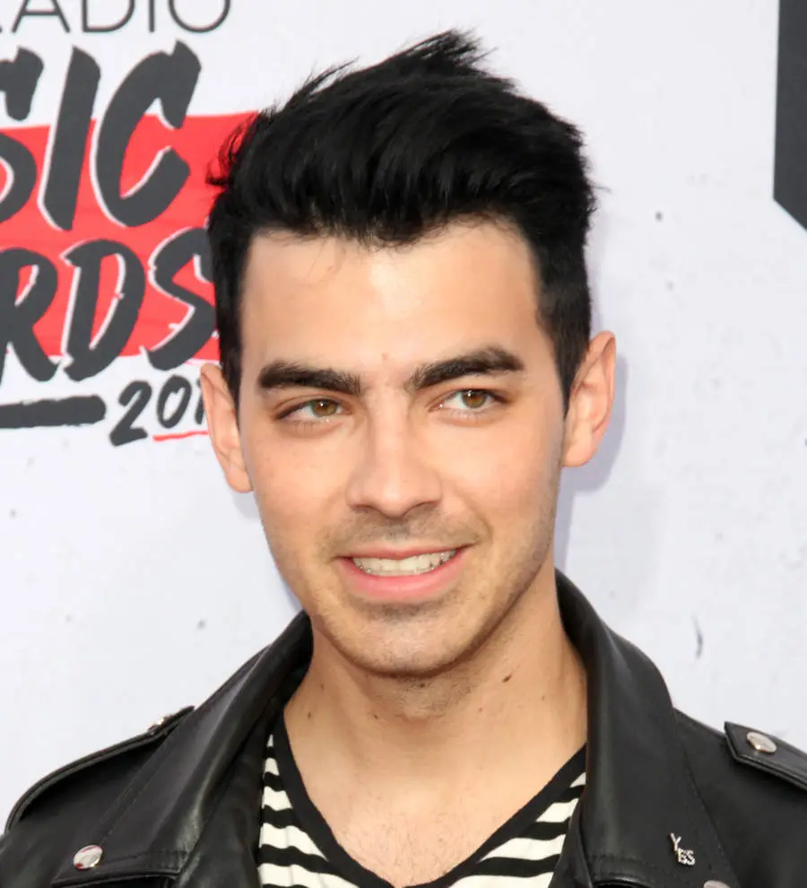 Joe Jonas 'nervous' Hailee Steinfeld will prank him