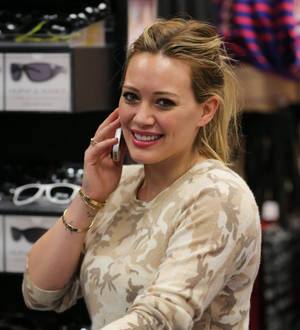 Hilary Duff struggling to balance motherhood and career