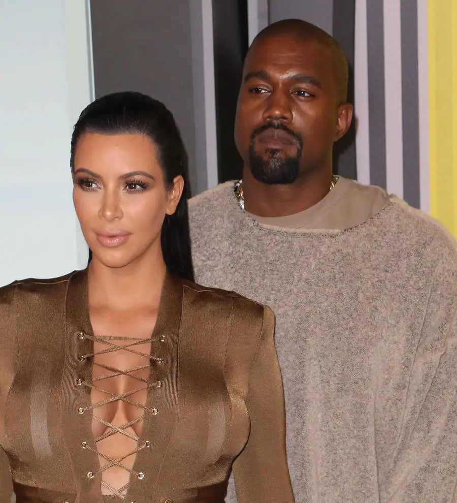 Taylor Swift presents Kanye West with Vanguard Award, as rapper rants and announces presidential bid