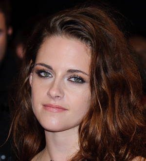 Kristen Stewart embarrassed by father's pride