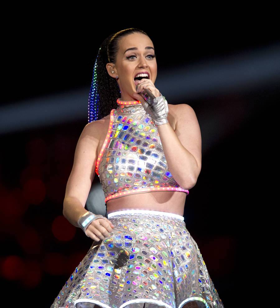 Katy Perry battling sickness on tour