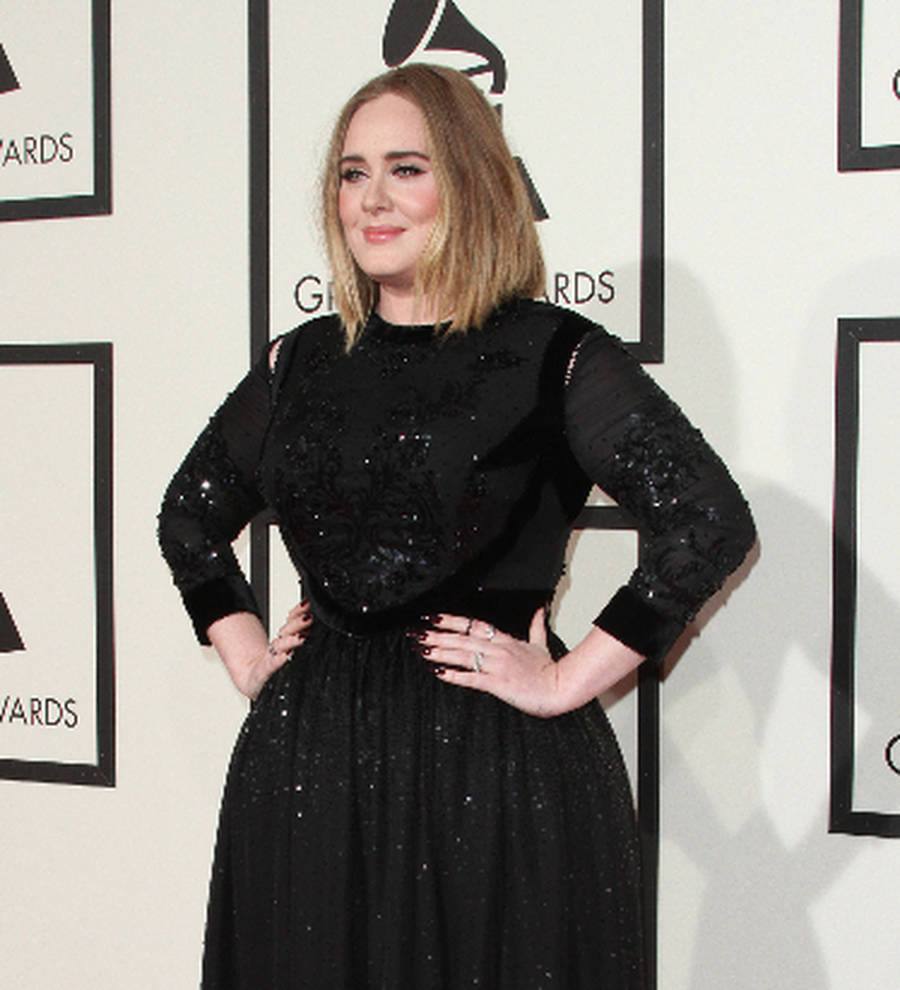 Adele shares spotlight with viral video singers