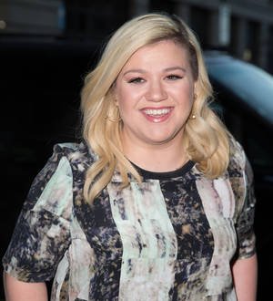 Kelly Clarkson cancels Australian concert after laryngitis diagnosis
