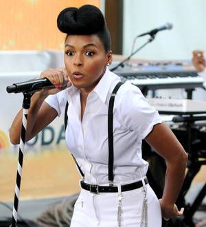 Janelle Monae axes gigs due to vocal issues