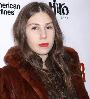 Zosia Mamet determined to clean up her bad language