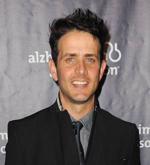 Joey McIntyre celebrates successful Boston Marathon finish