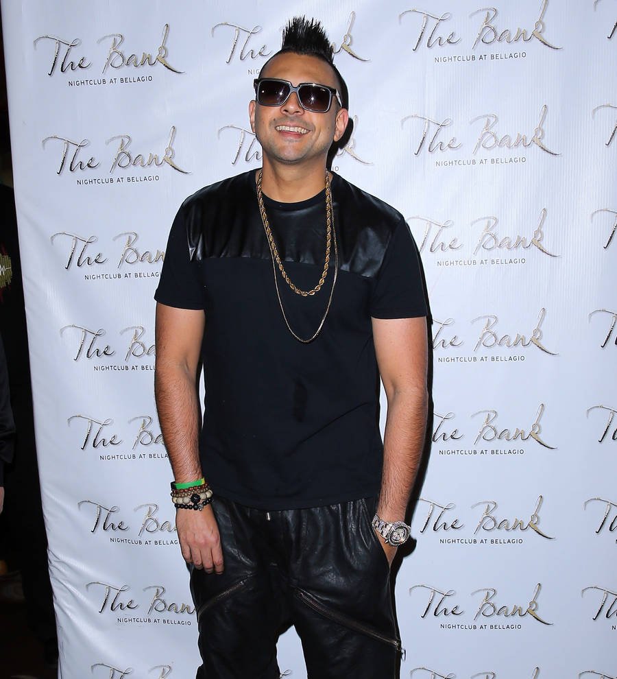Sean Paul blasts Drake and Justin Bieber for 'appropriating' dancehall music