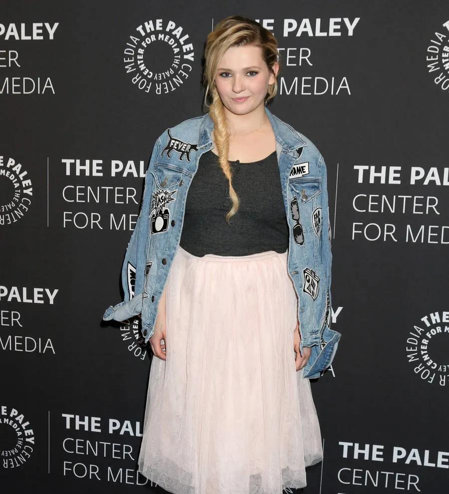 Abigail Breslin opens up about domestic violence hell