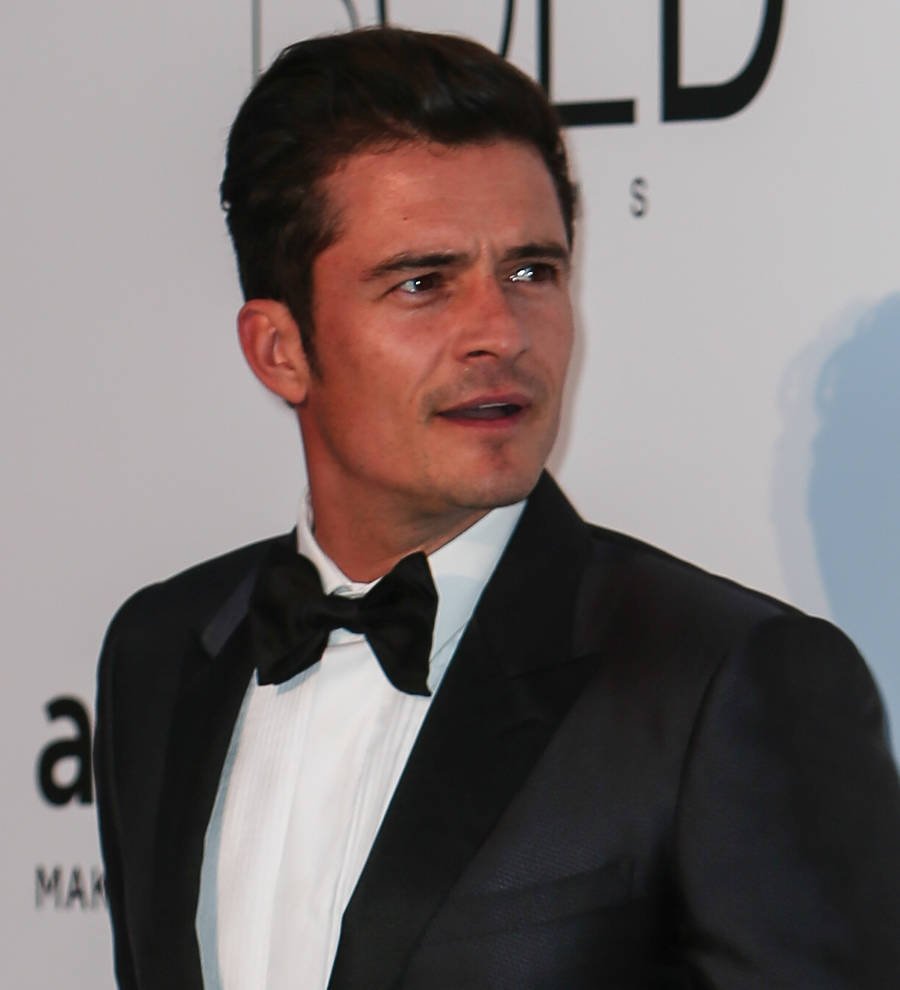 Orlando Bloom warned ex about 'embarrassing' naked pictures