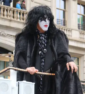 Kiss star not happy with Thanksgiving Day parade performance