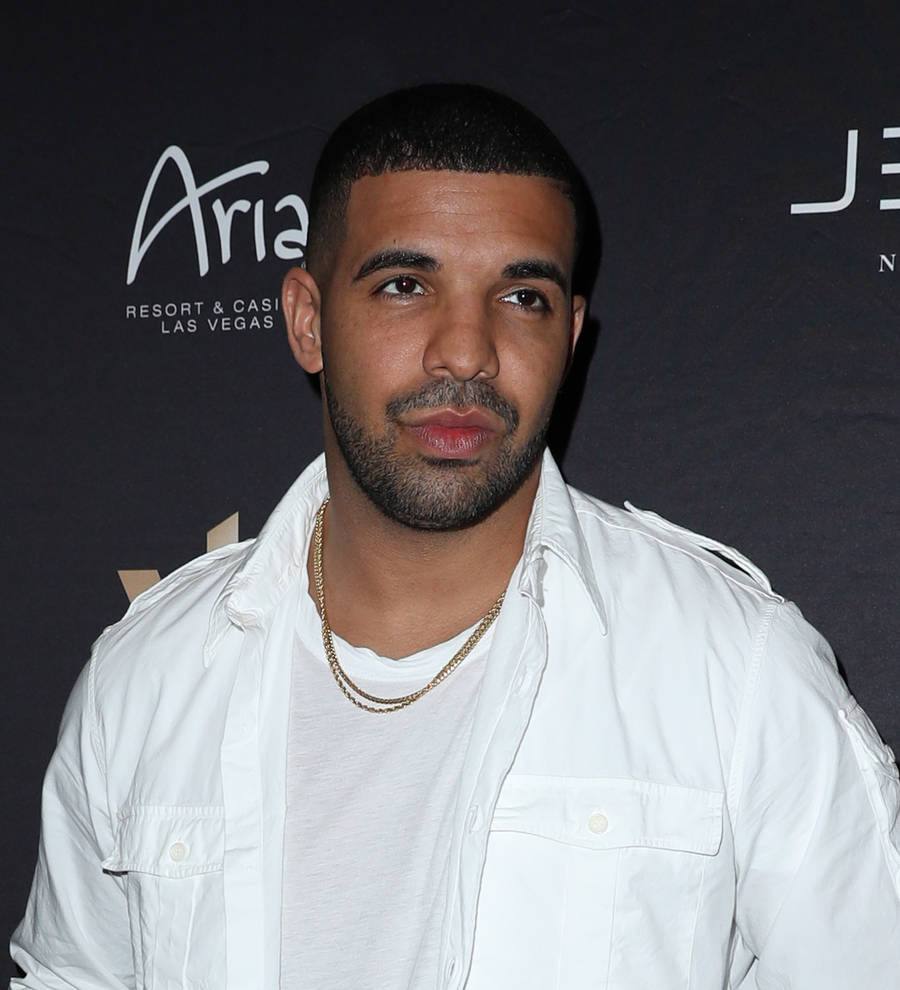 Drake slams reports he asked woman to remove hijab at concert