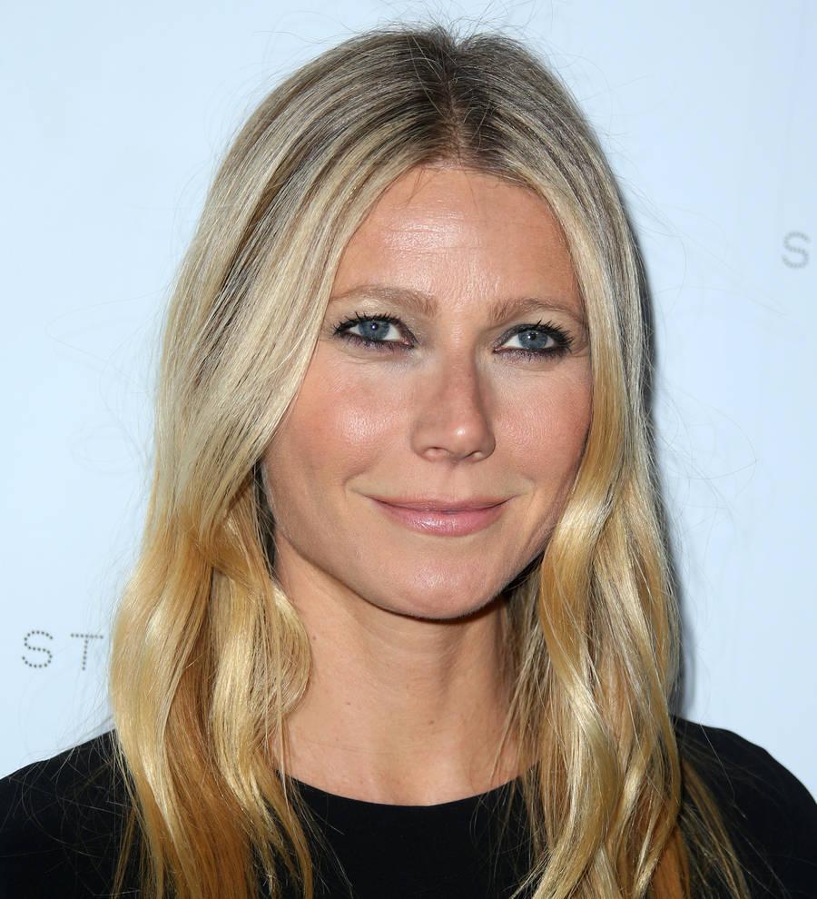 Gwyneth Paltrow: 'I have sleepovers with Chris Martin'