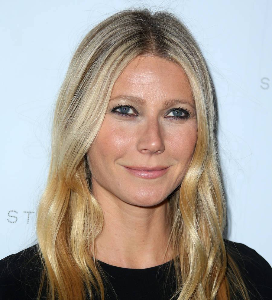Gwyneth Paltrow: 'I have sleepovers with Chris Martin'