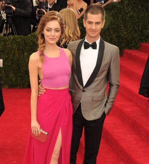 Emma Stone and Andrew Garfield pull another goodwill stunt with paparazzi