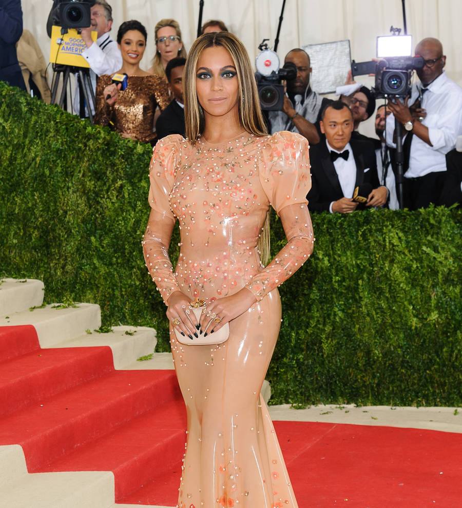 Police protest outside Beyonce's hometown concert