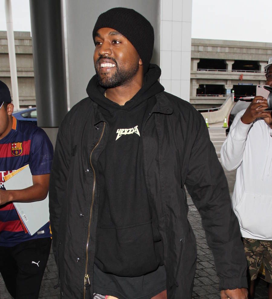 Kanye West's surprise show cancelled due to street chaos