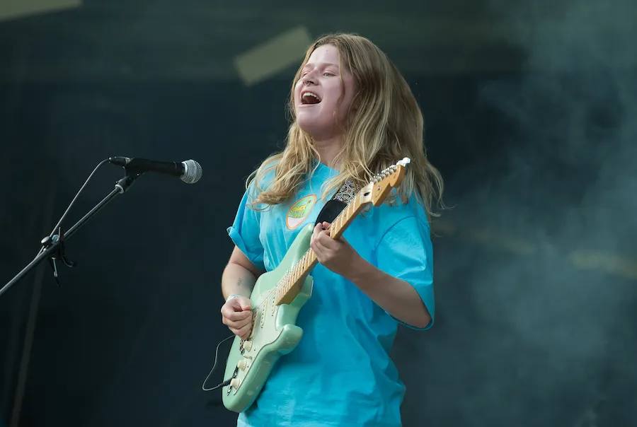 ARTIST SPOTLIGHT: Girl In Red