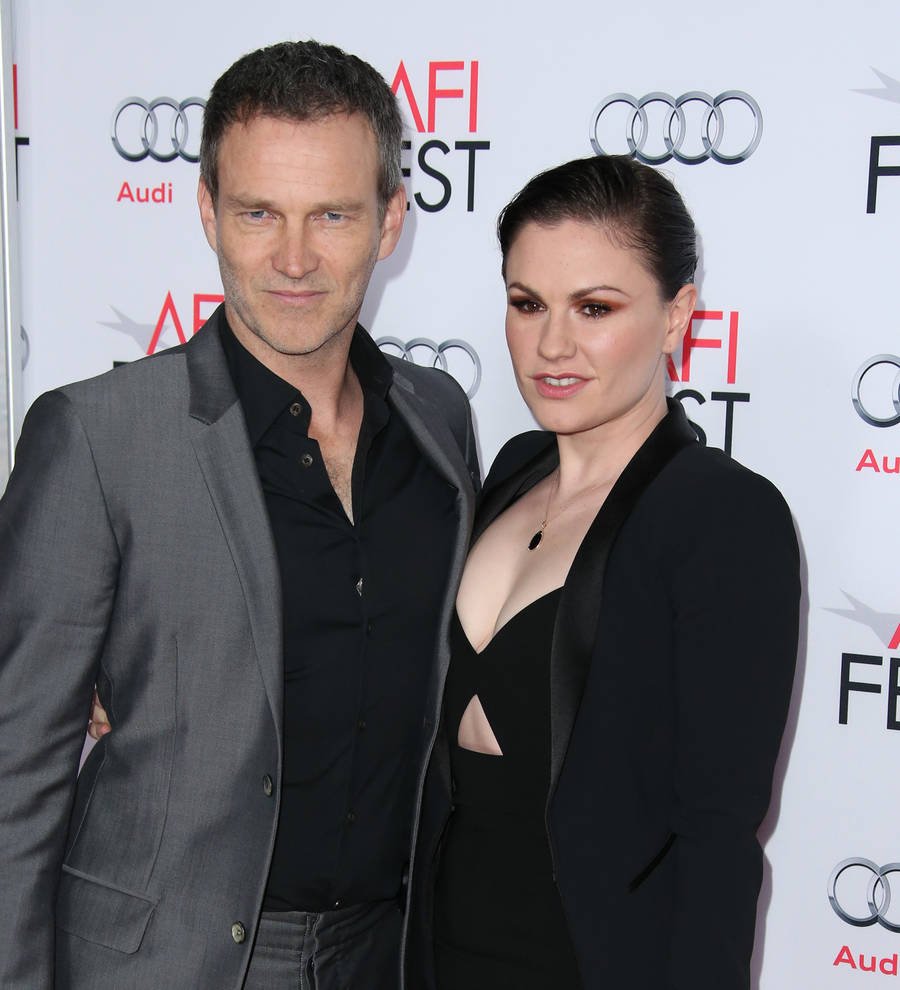 Anna Paquin and Stephen Moyer don't waste time packing before location shoots