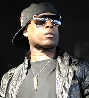Rapper Kweli joins Wall Street protest to help 'spread the information'