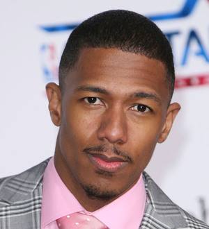 Nick Cannon gives away phone number