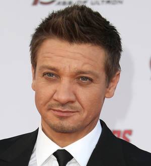 Jeremy Renner and Chris Evans apologize for Black Widow remarks