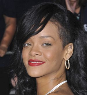 Rihanna allays health fears on red carpet