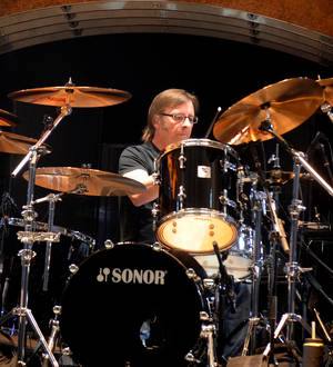 Phil Rudd's murder plot charge dropped