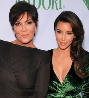 Kris Jenner flashes on Twitter