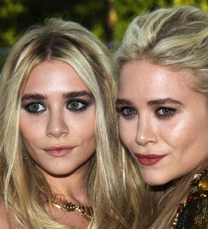 Olsen twins named Best Dressed Sisters
