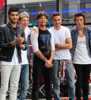 One Direction to perform at EastEnders pub for charity telethon