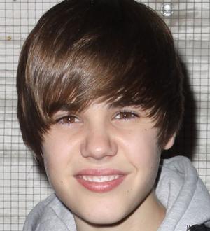 Bieber Likes Older Ladies