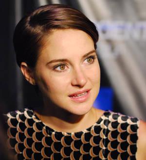 Shailene Woodley slams Twilight