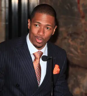 Nick Cannon lights up Empire State Building