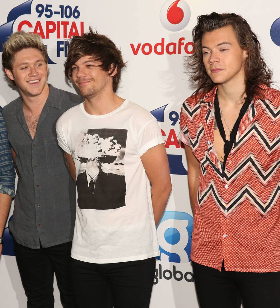 One Direction show postponement angers ice hockey team