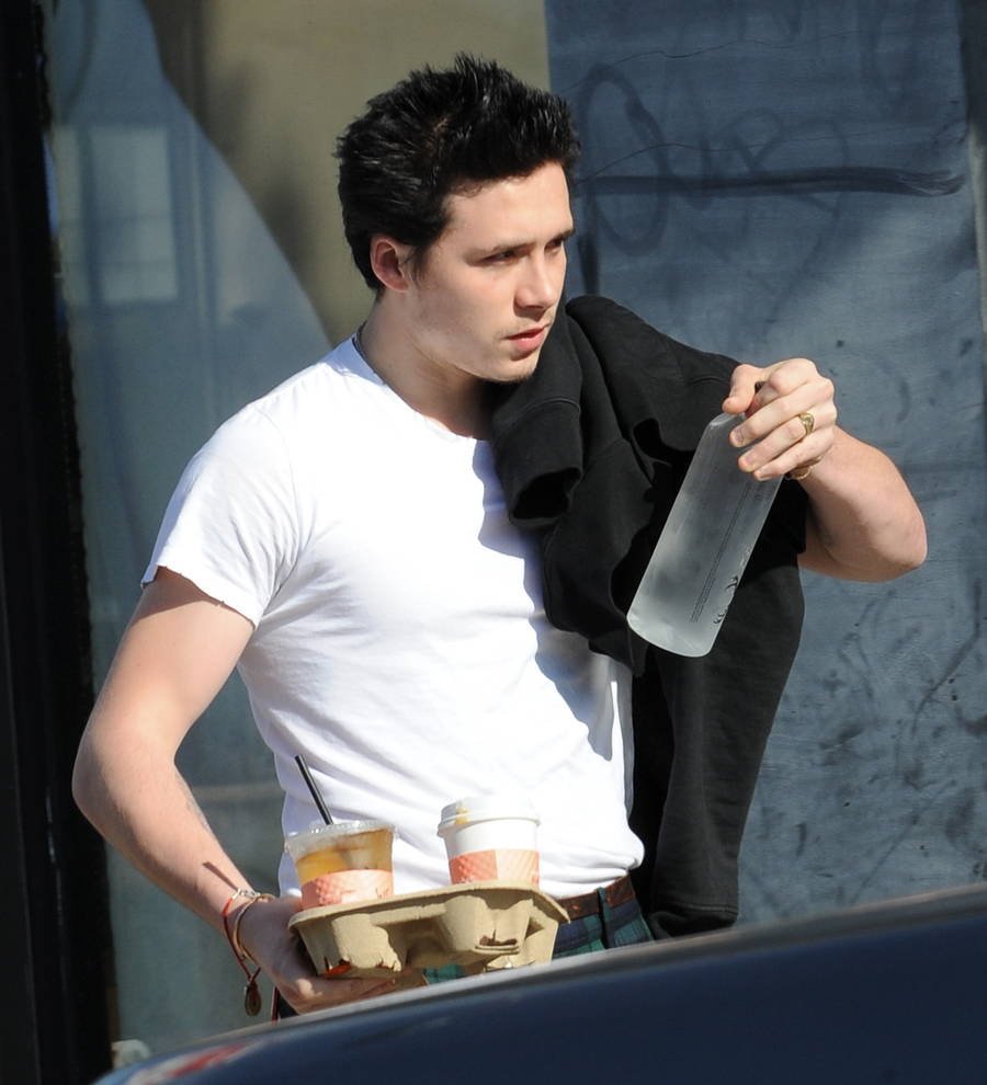 Brooklyn Beckham tattoos tribute to siblings on his arm