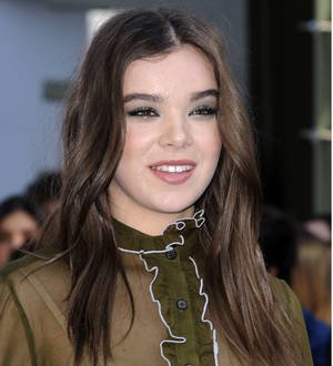 Hailee Steinfeld: 'Pregnancy news was an April Fool'