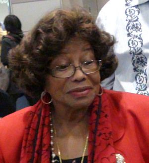 Katherine Jackson agrees to share guardianship of grandchildren