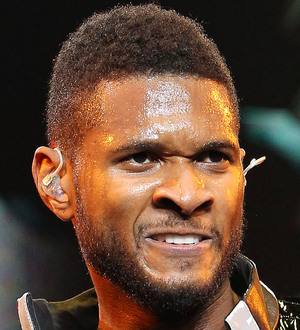 Usher has hot tub on tour