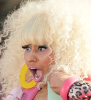 Nicki Minaj accidentally exposes nipple on breakfast TV